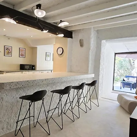 Maison Au Pied De La Cité Médiévale Сasa de vacaciones *